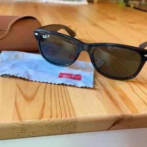 Ray ban polarized wayfarer sunglasses
